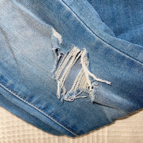 Levi's Skinny Jeans • mid-rise • 710 • distressed - Picture 8 of 11